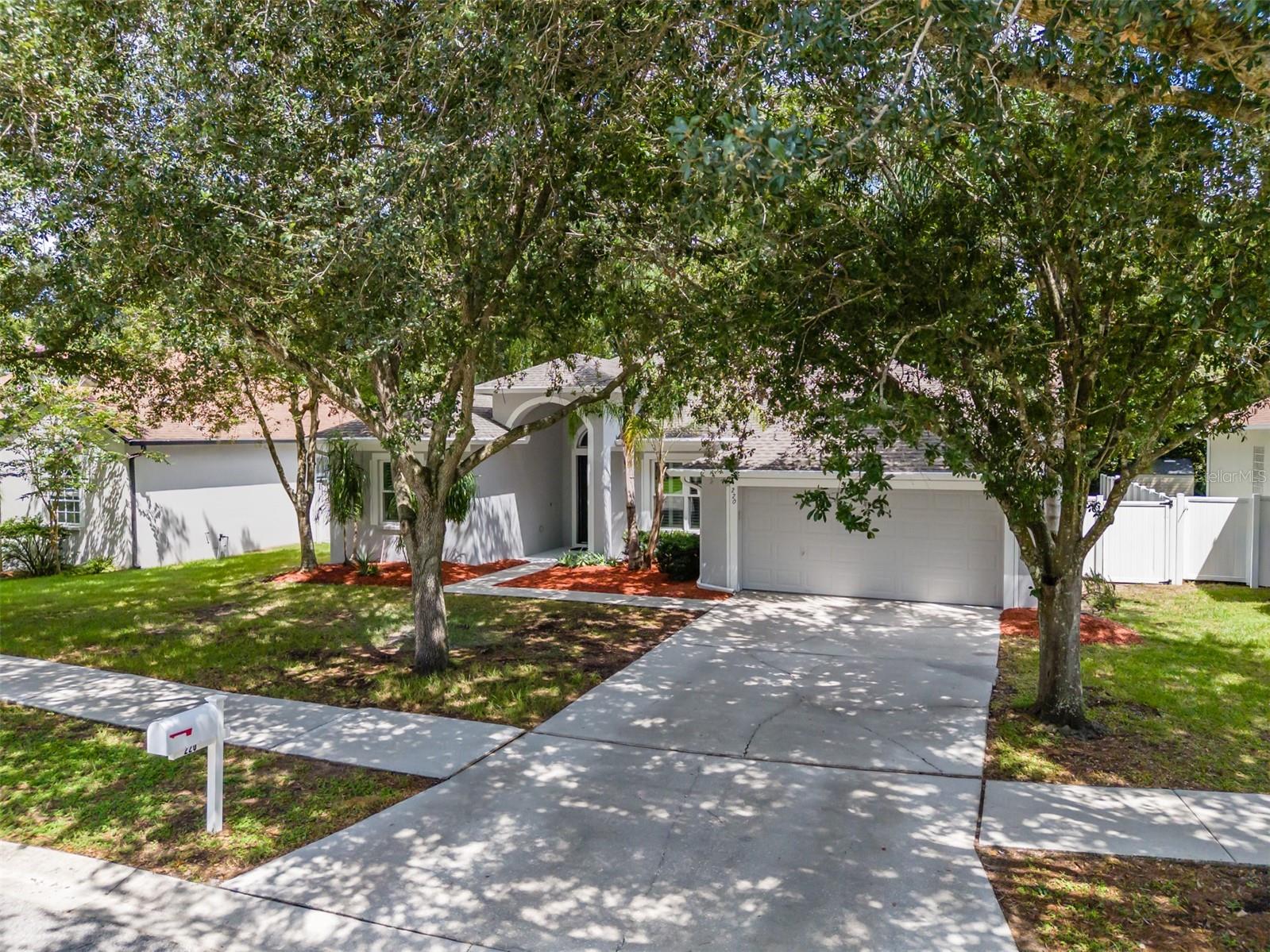 220 TAYLOR BAY LN — photo 5