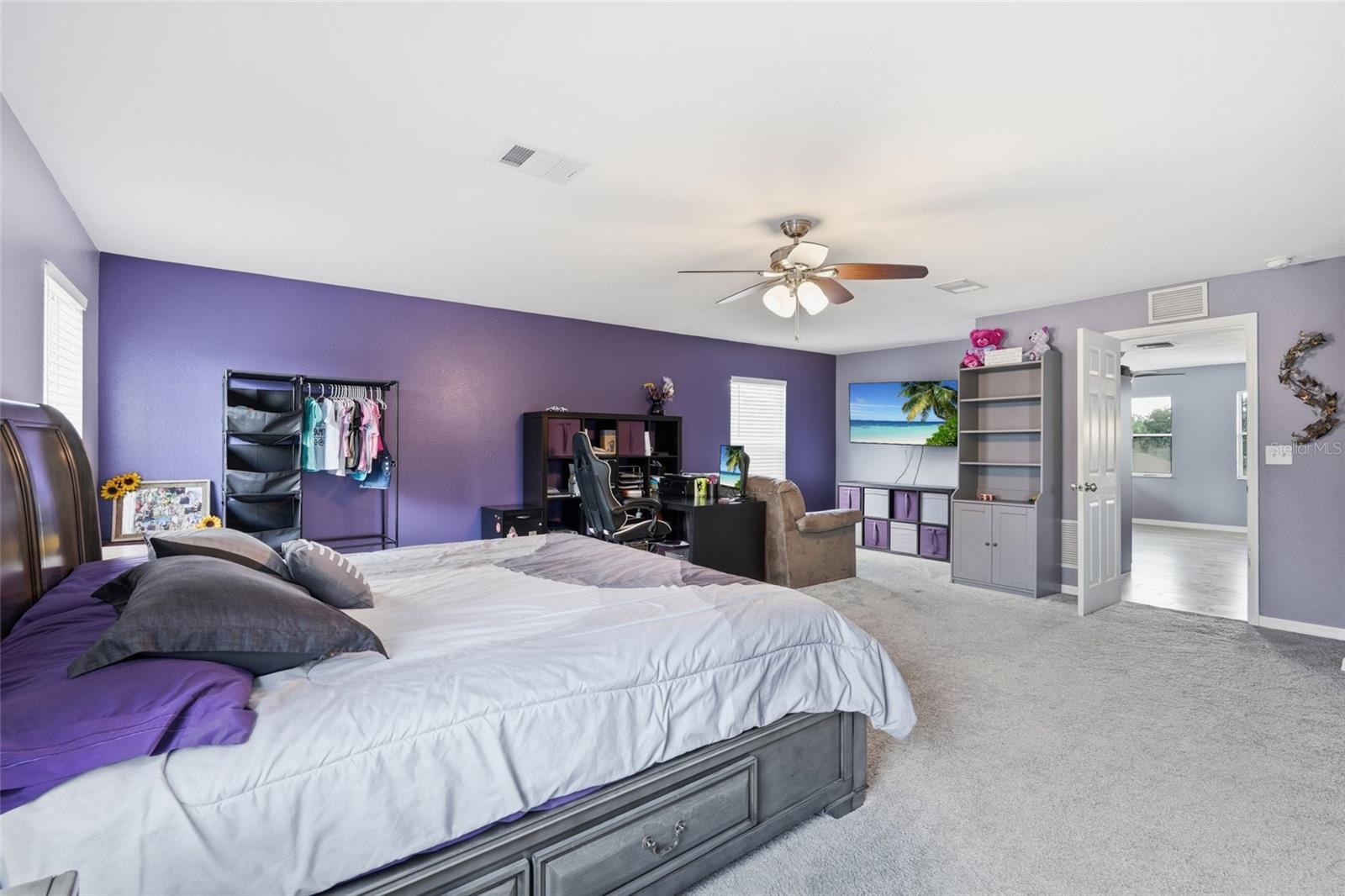 2279 MISTLETO LN — photo 11