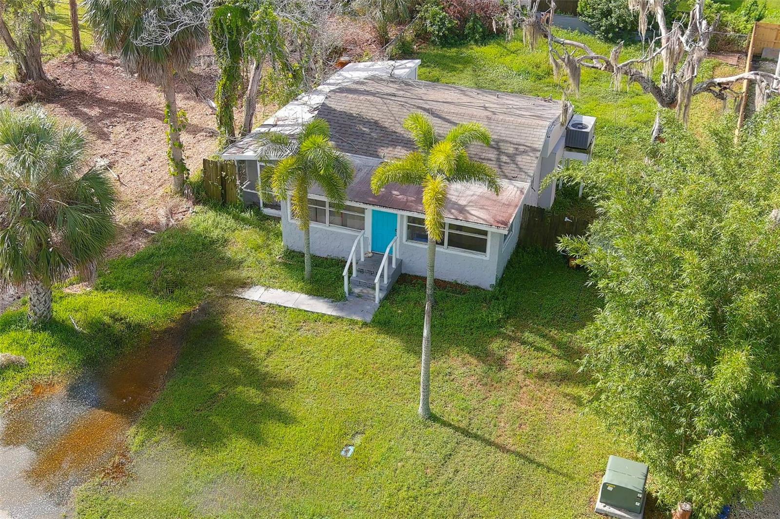 5200 MALLETT DR — photo 3