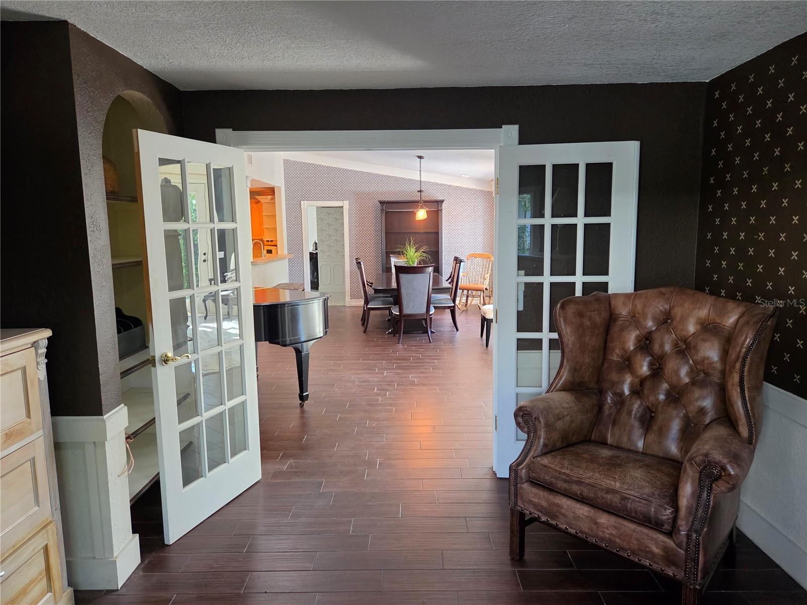 1132 RIDGE DR — photo 10