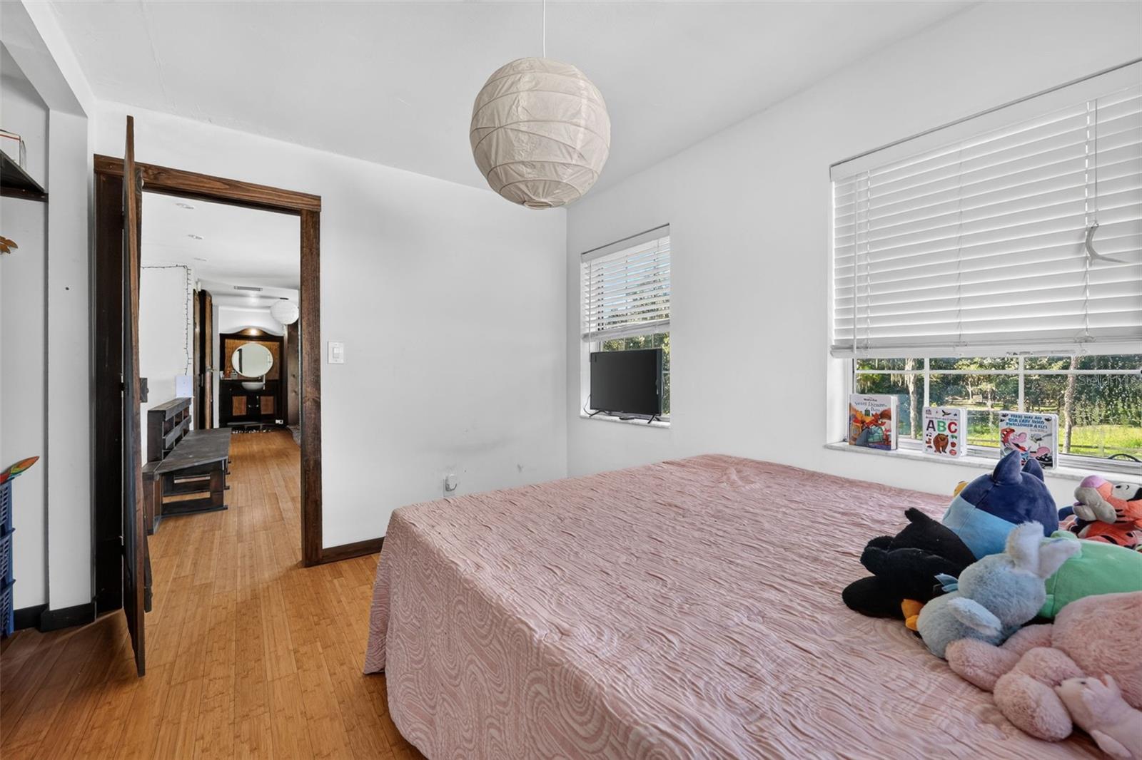 8922 PRITCHER RD — photo 42
