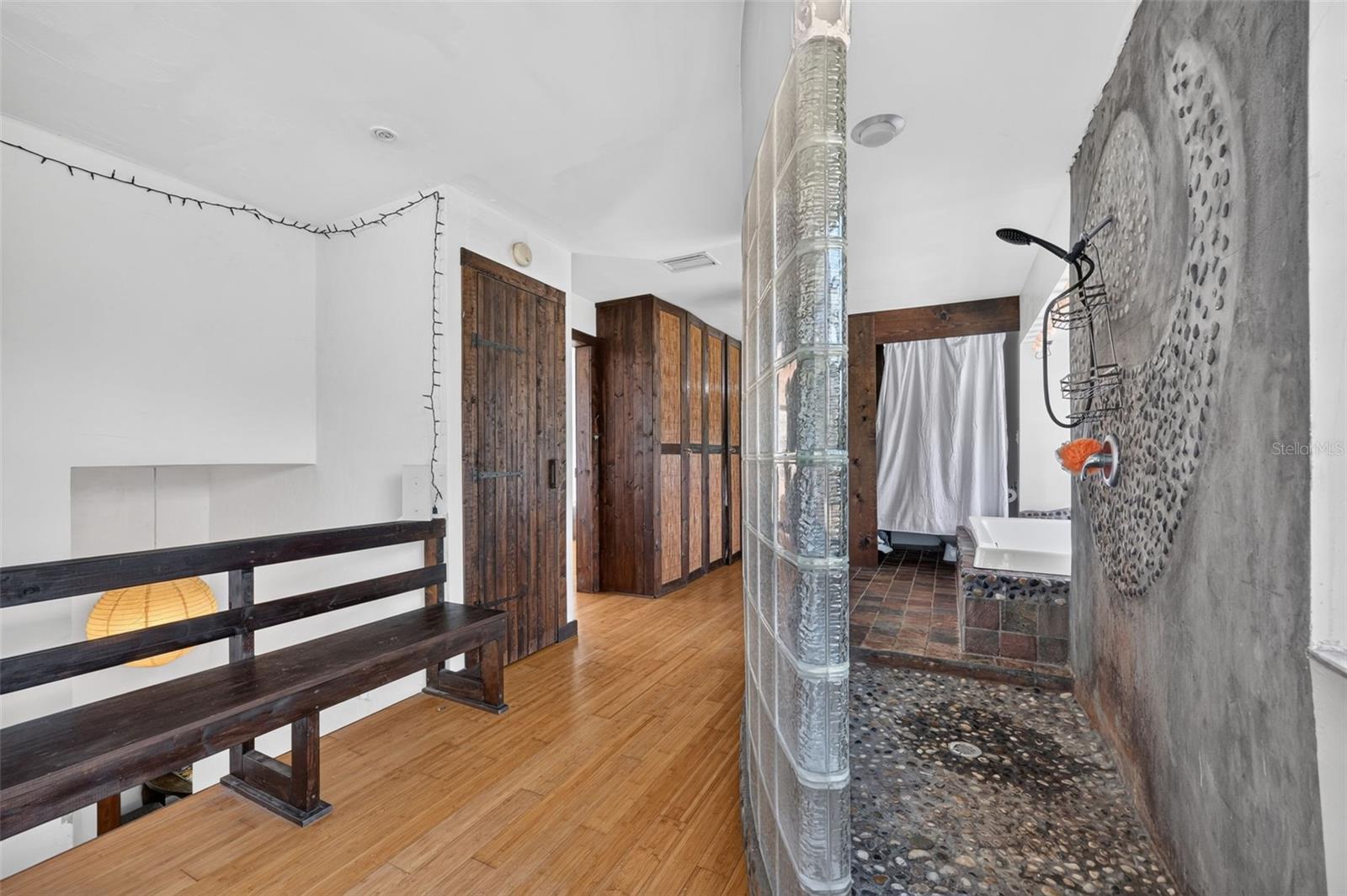 8922 PRITCHER RD — photo 40