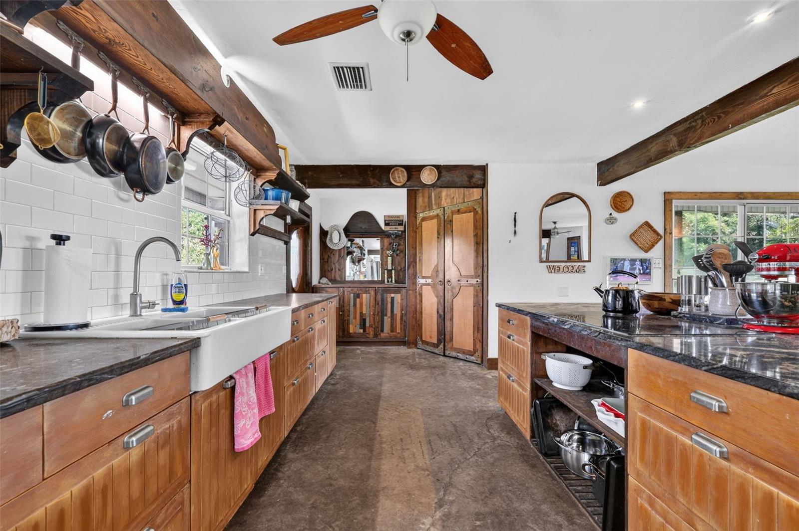 8922 PRITCHER RD — photo 26