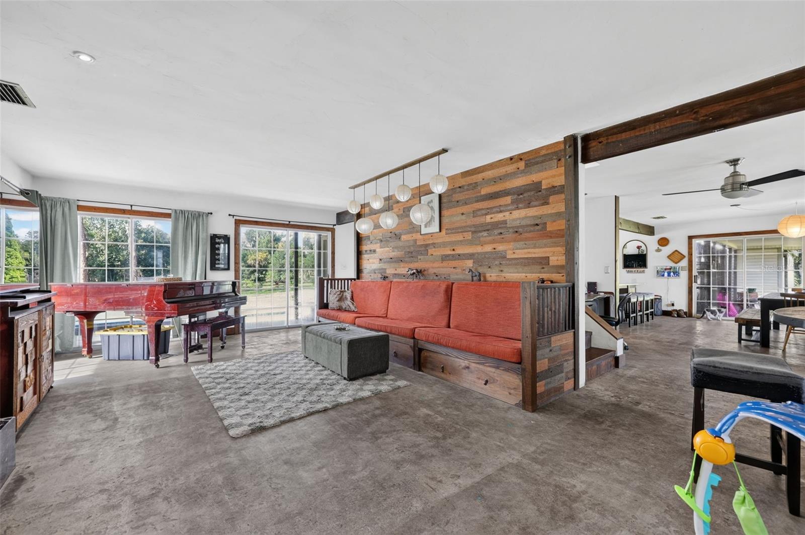 8922 PRITCHER RD — photo 30