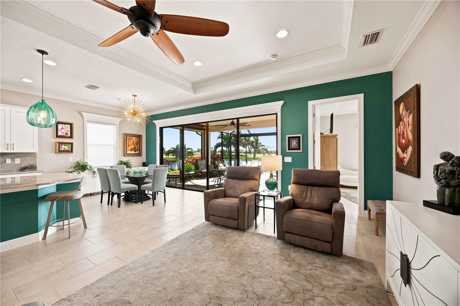 23709 WAVERLY CIR — photo 17