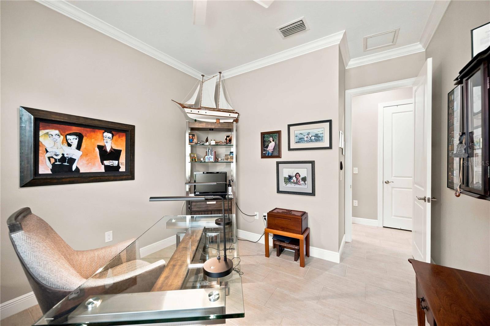 23709 WAVERLY CIR — photo 32