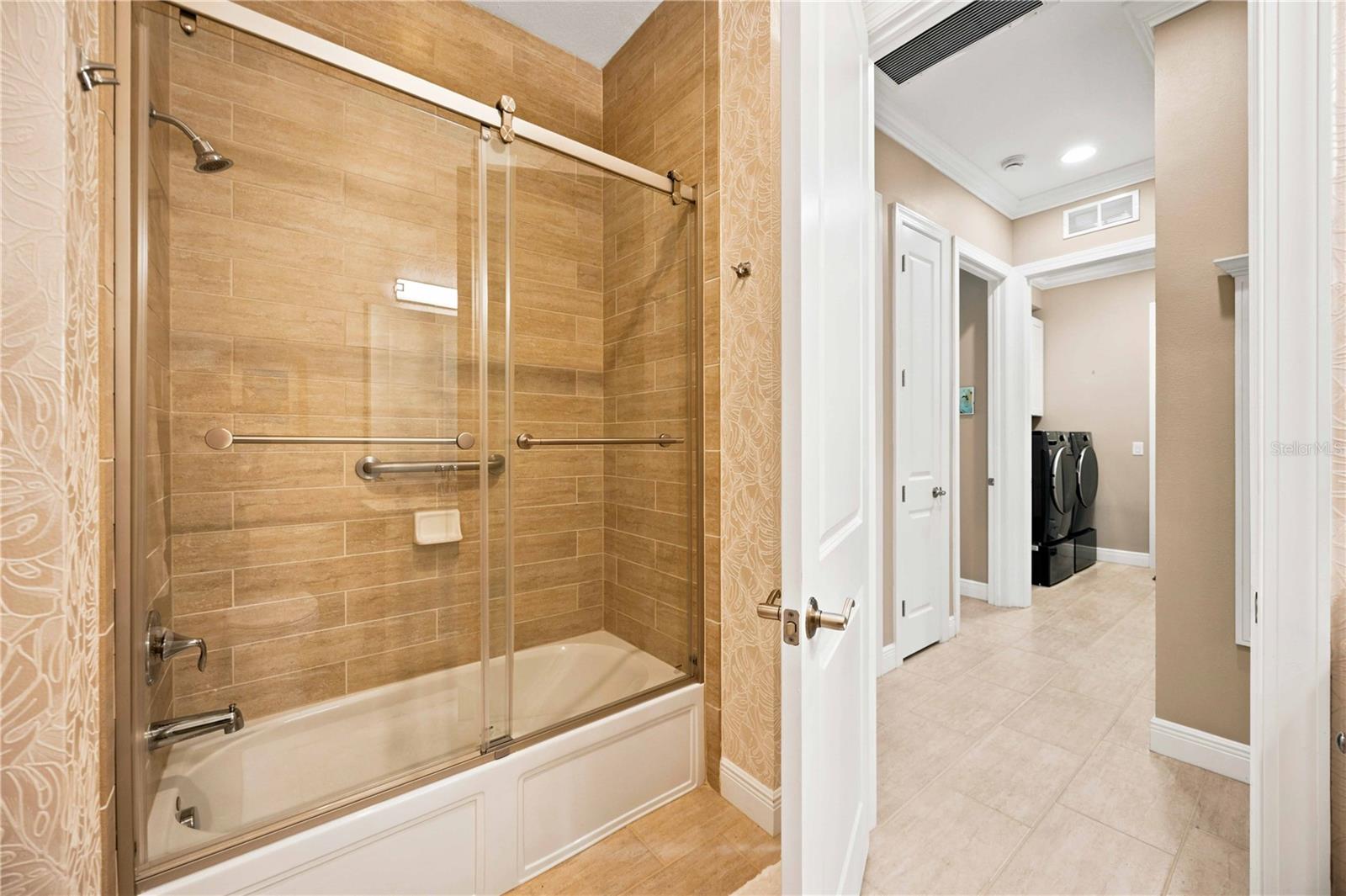 23709 WAVERLY CIR — photo 25