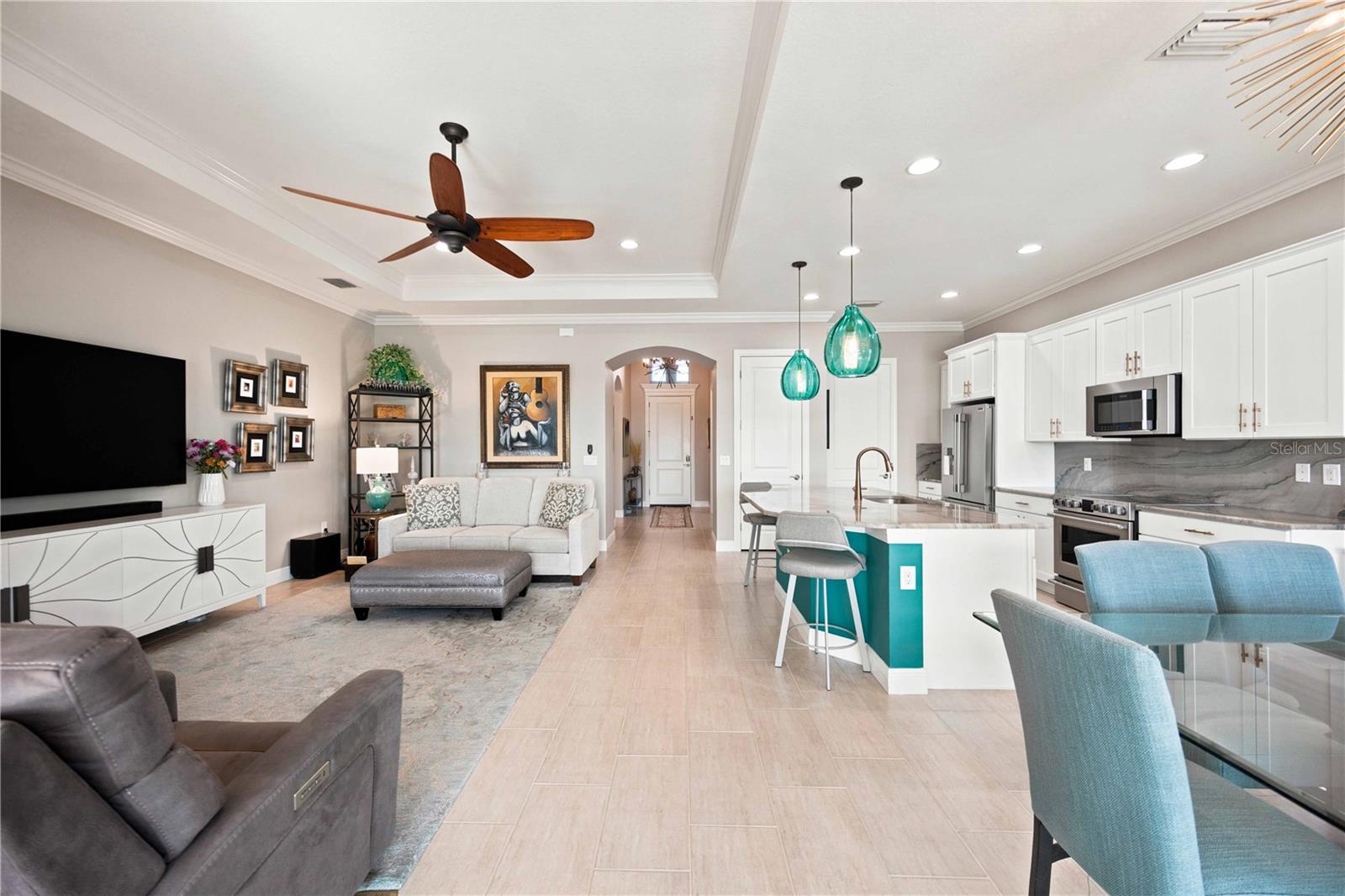 23709 WAVERLY CIR — photo 15