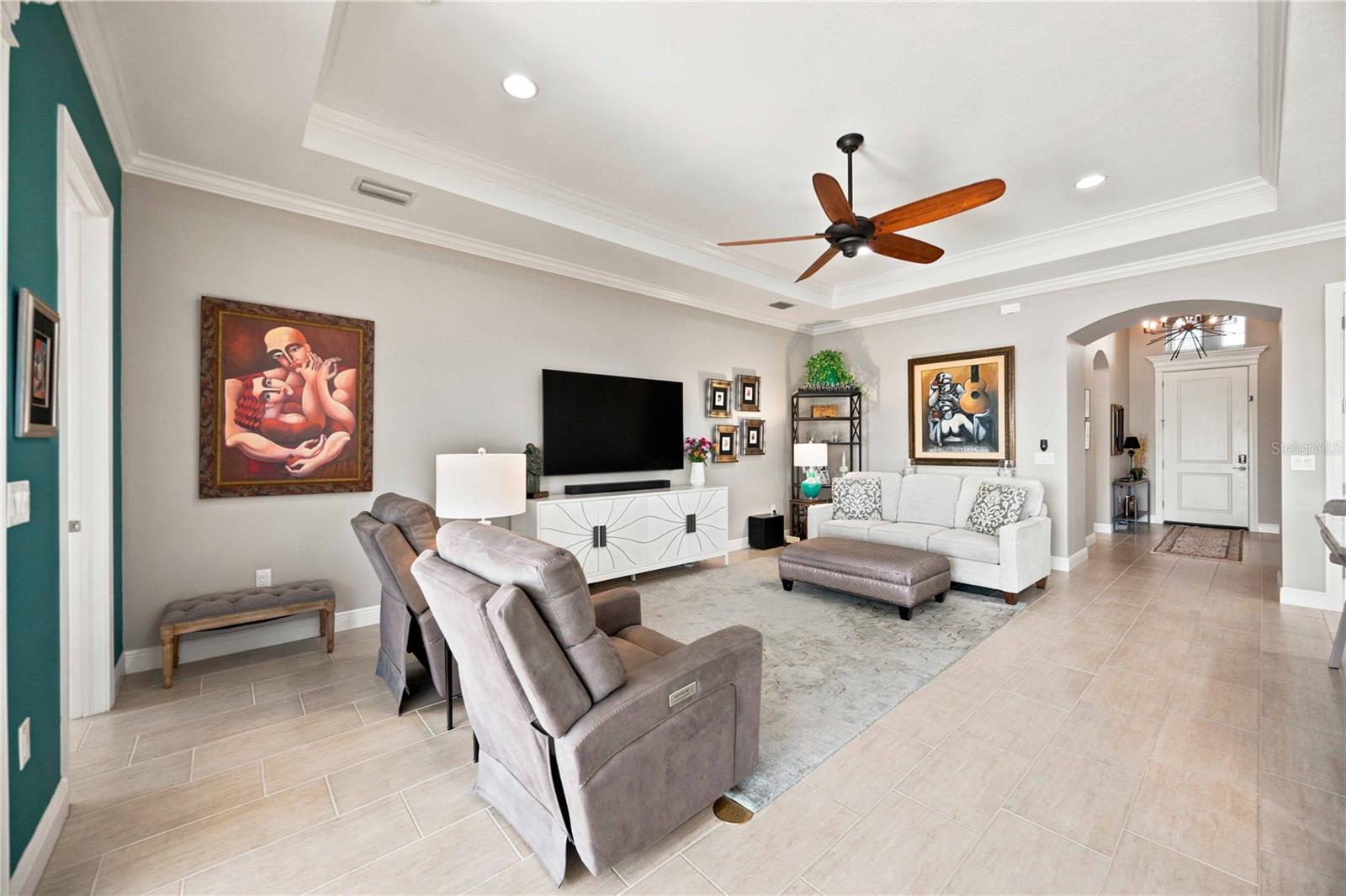 23709 WAVERLY CIR — photo 14
