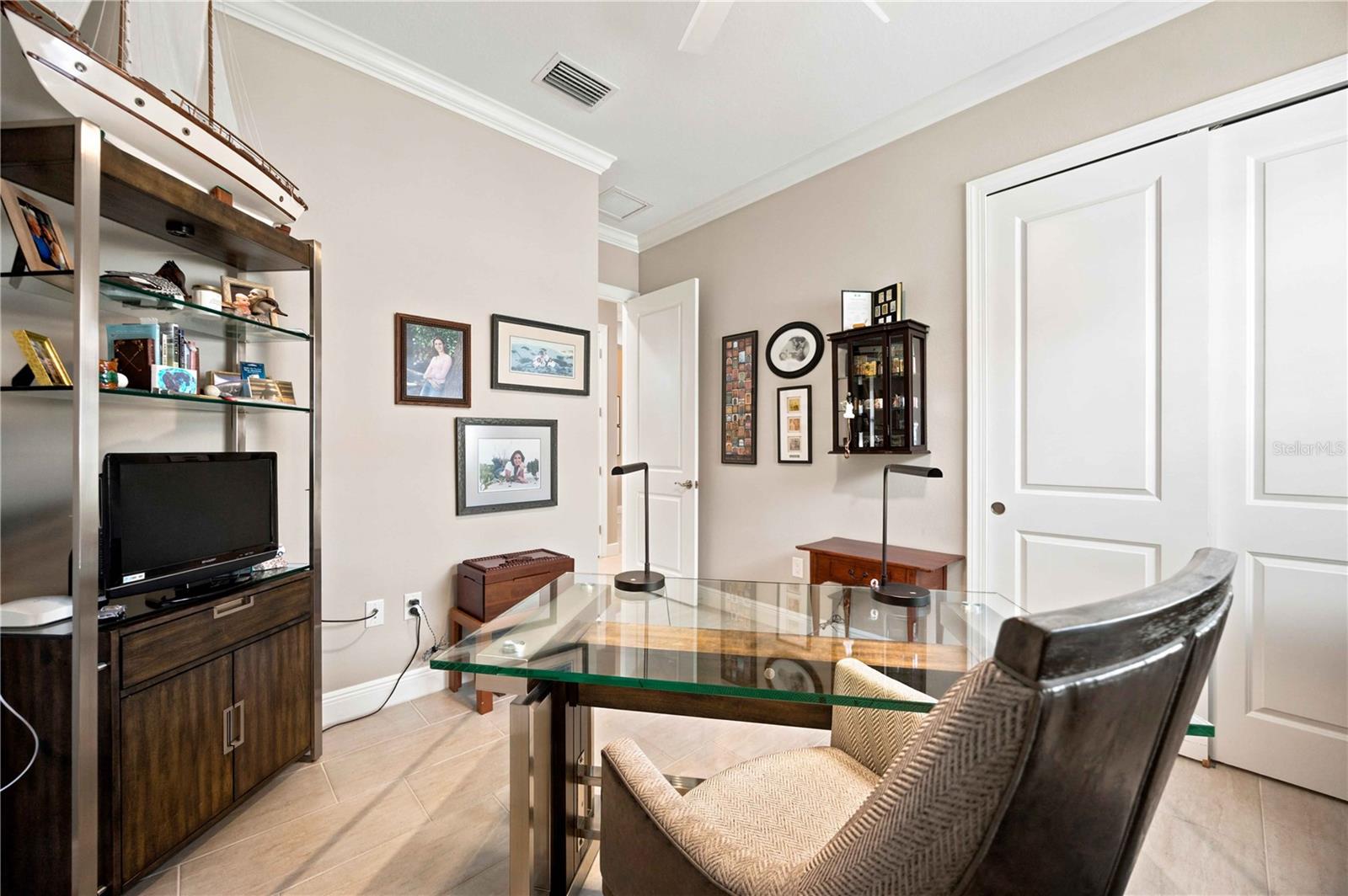 23709 WAVERLY CIR — photo 31