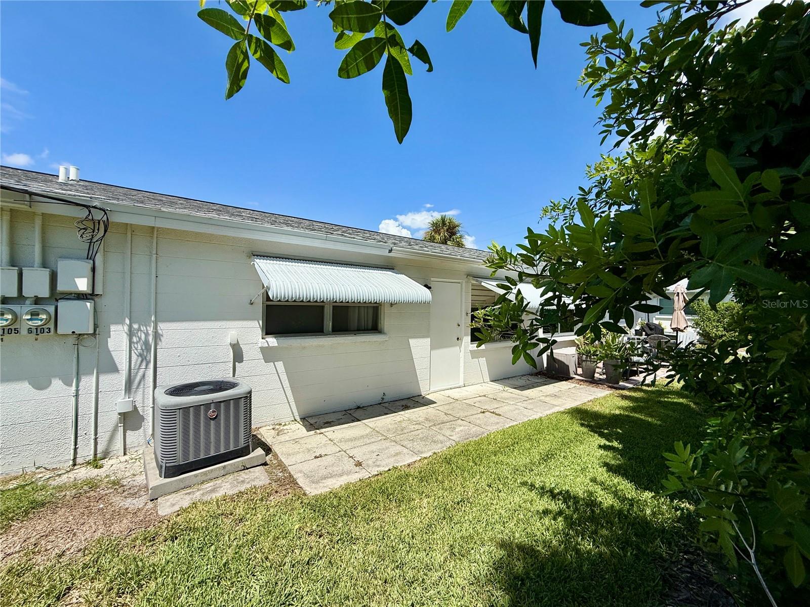 6105 CORAL WAY — photo 7