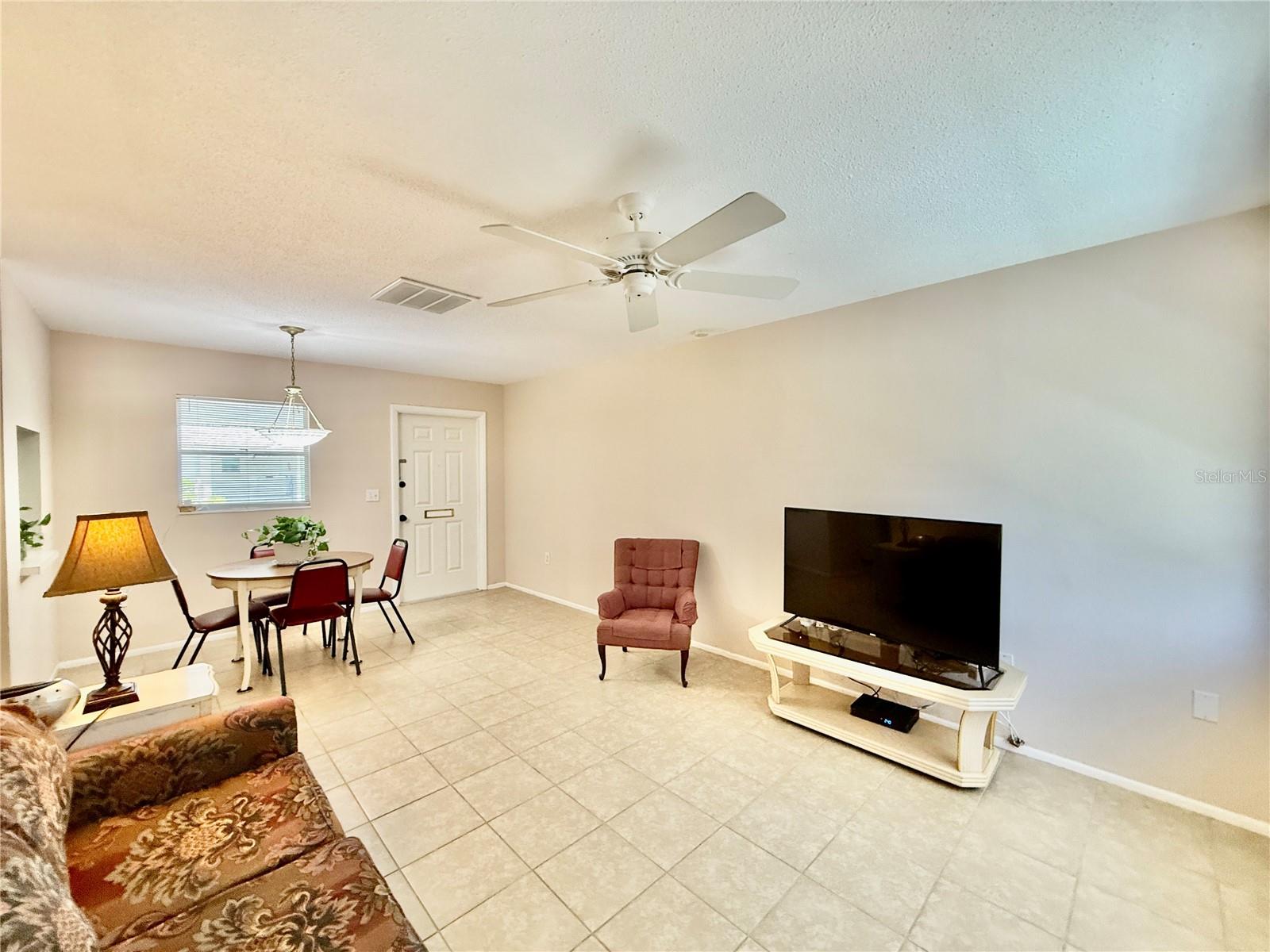 6105 CORAL WAY — photo 9