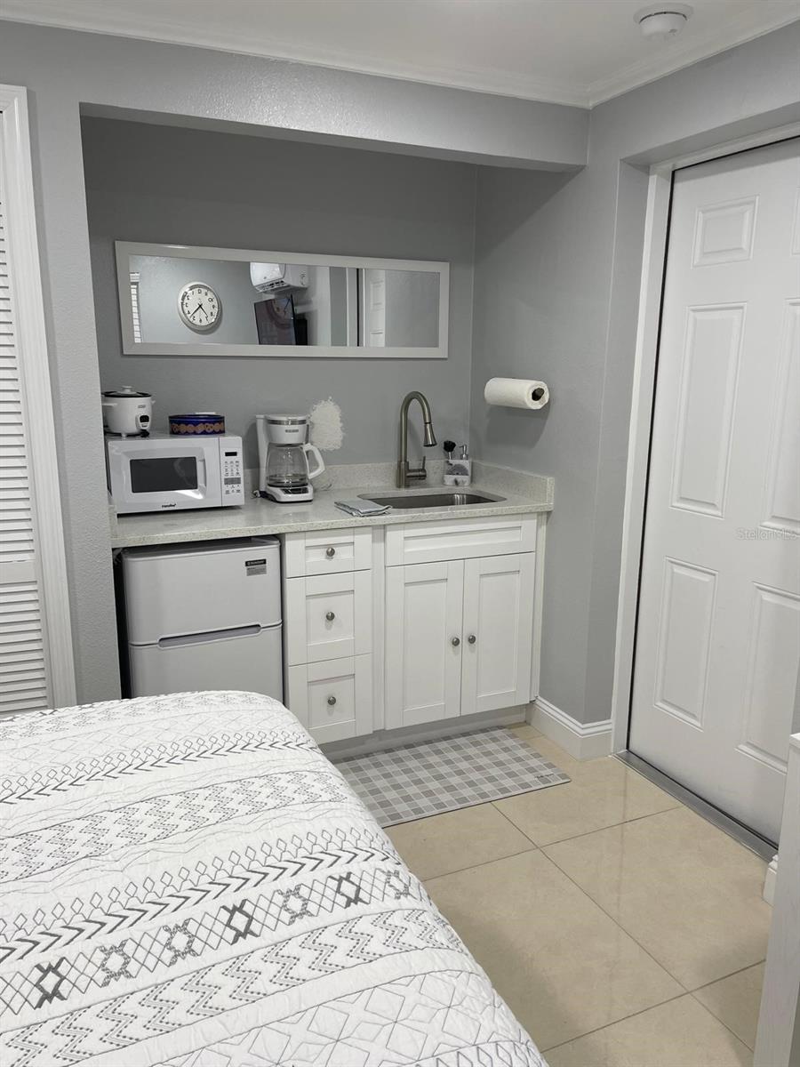 6423 MONTEREY BLVD — photo 58