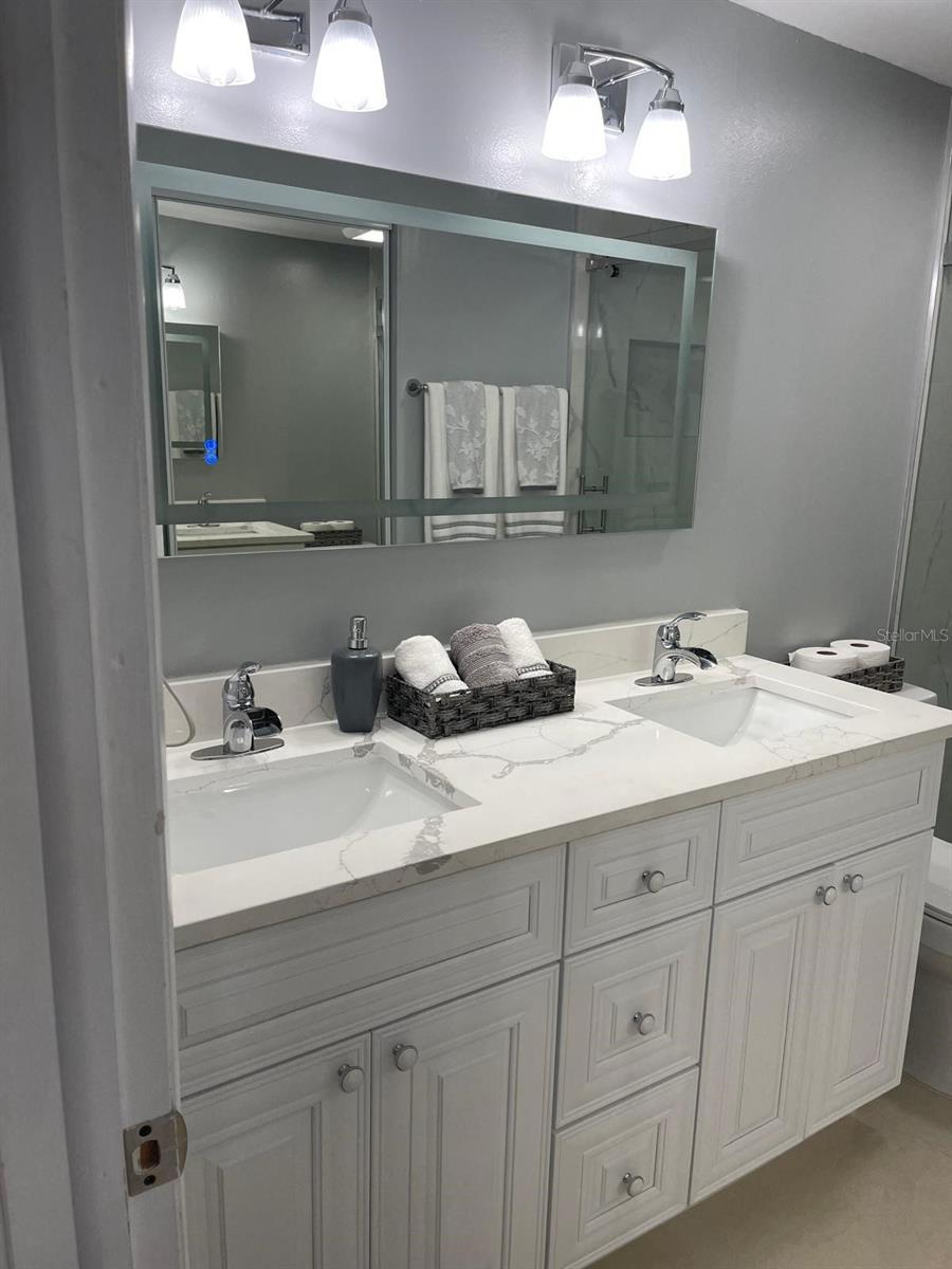 6423 MONTEREY BLVD — photo 25