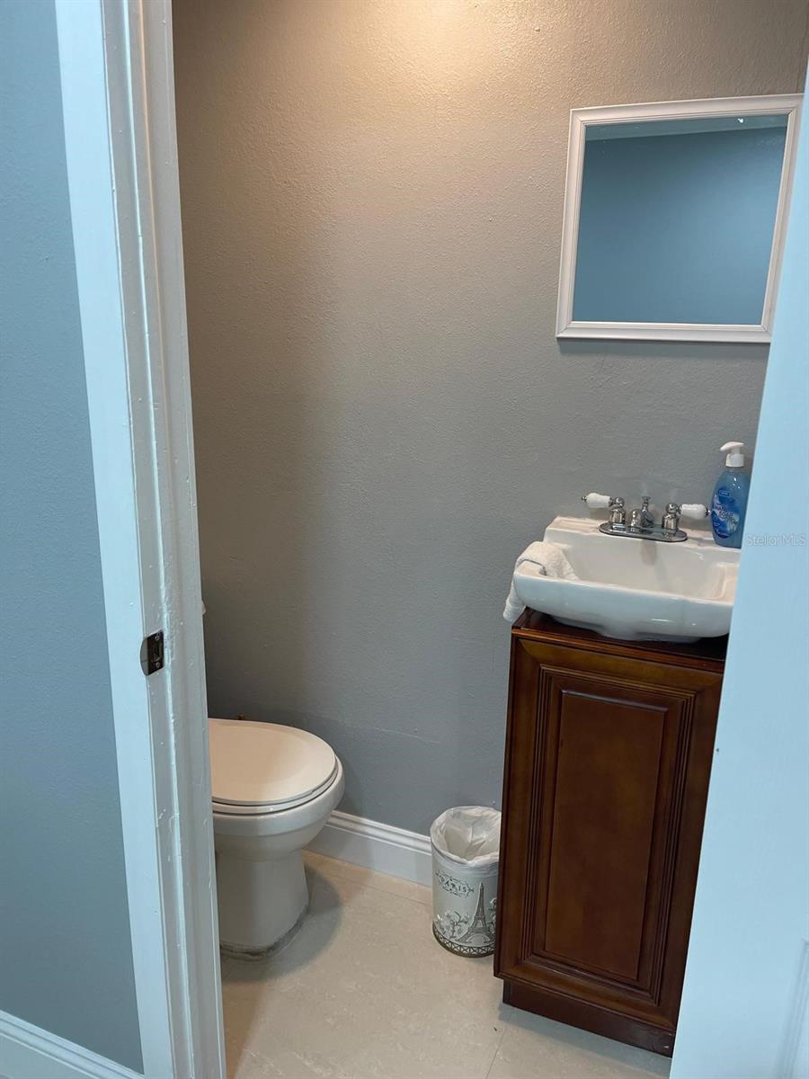 6423 MONTEREY BLVD — photo 33