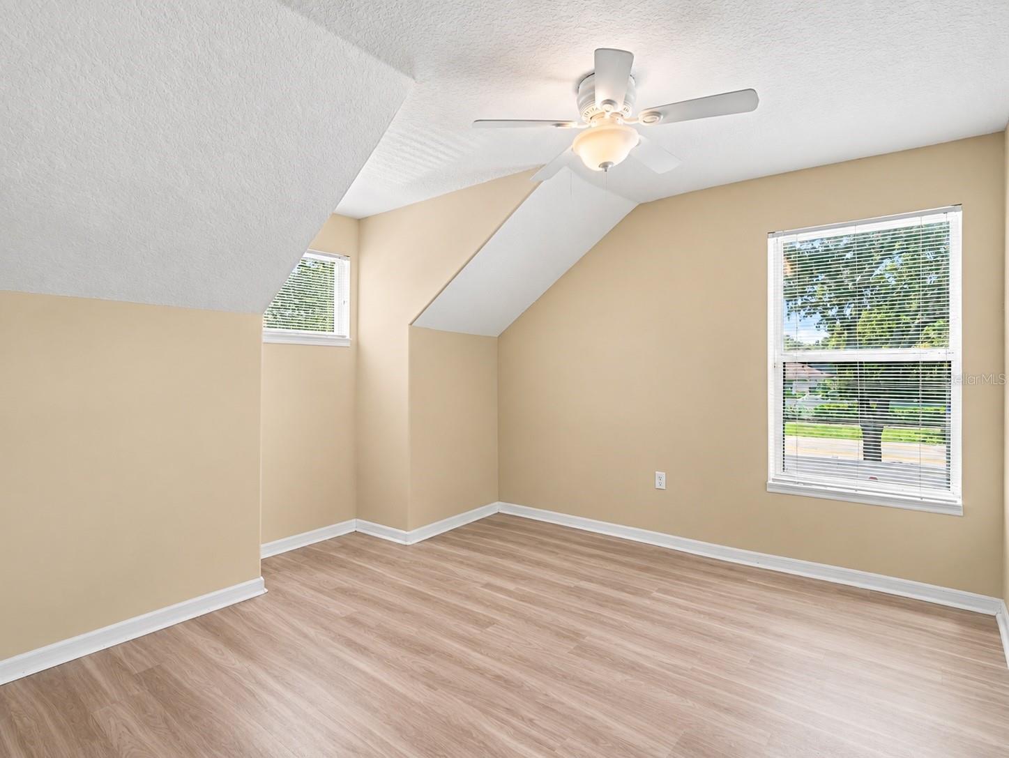 3715 E 31ST ST — photo 12