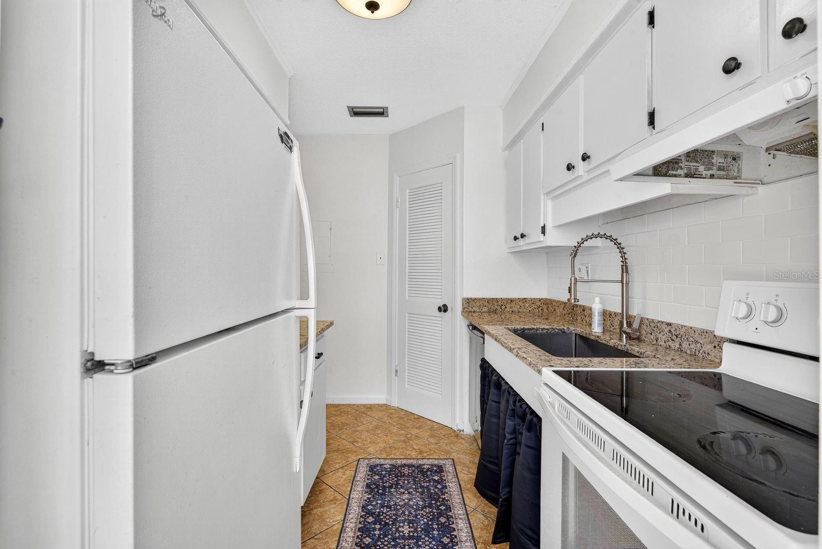 4507 9TH ST W #E3 — photo 14