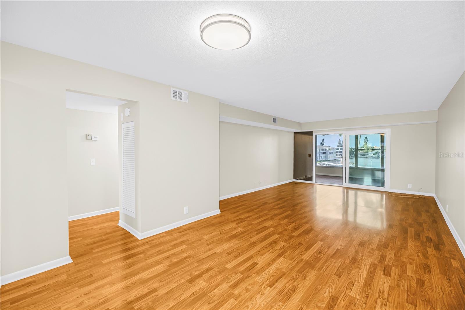 1868 SHORE DR S #310 — photo 9