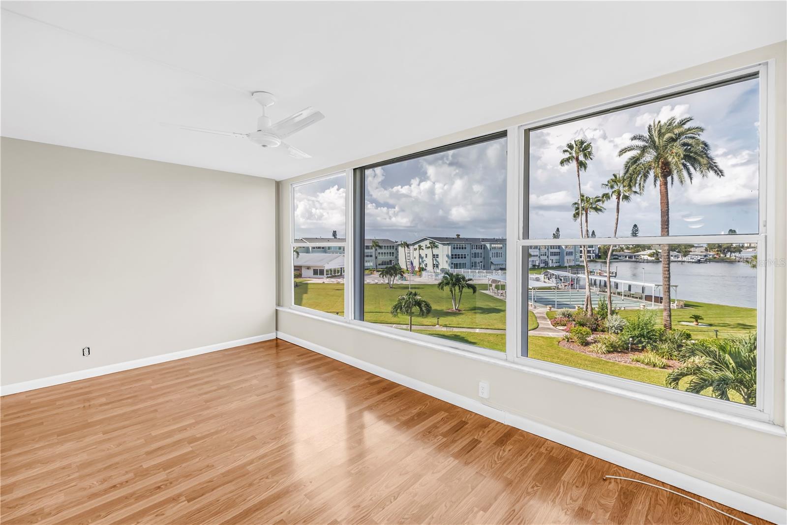 1868 SHORE DR S #310 — photo 15
