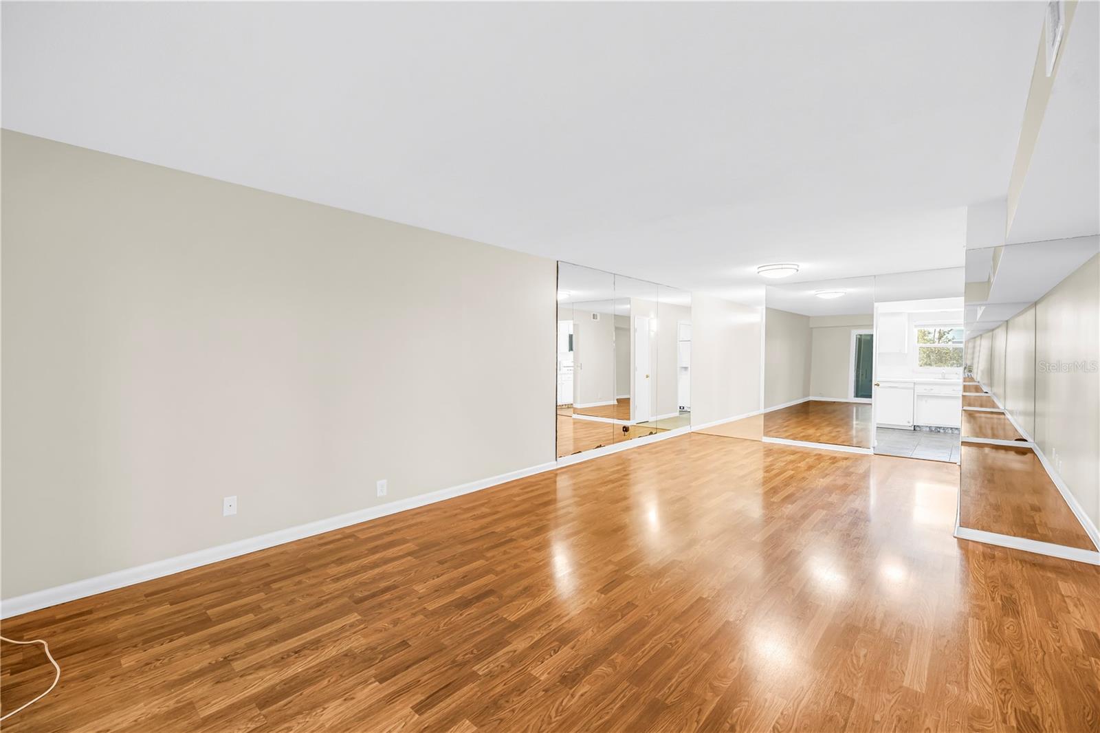 1868 SHORE DR S #310 — photo 8