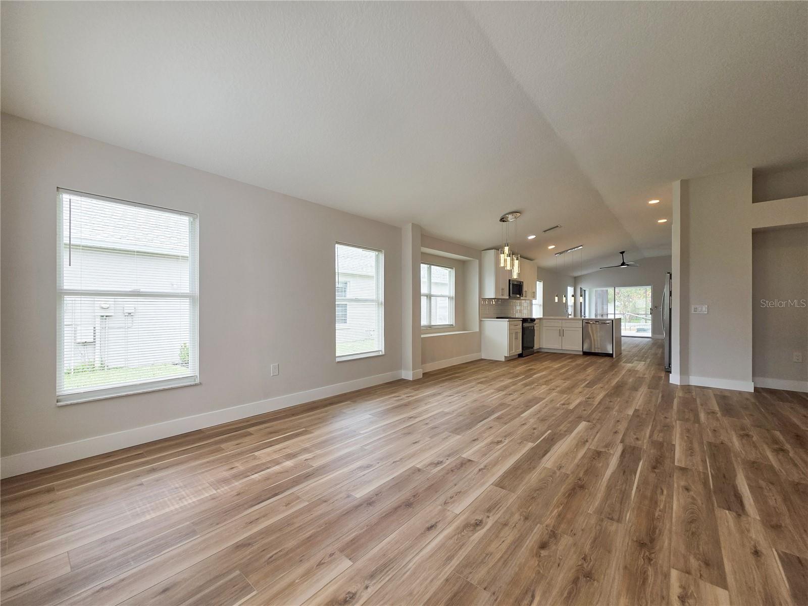 12026 WINDING WOODS WAY — photo 6