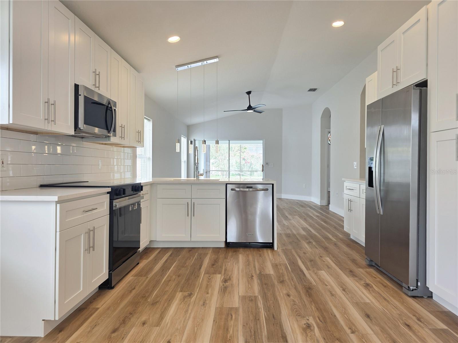 12026 WINDING WOODS WAY — photo 11