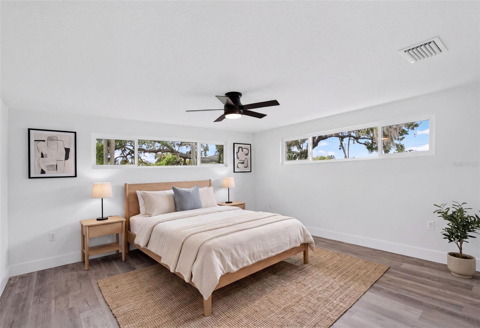 341 SHORE DR — photo 37