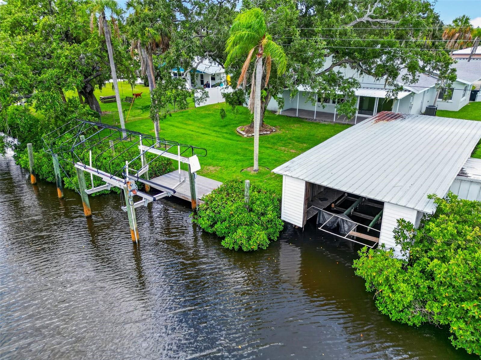 341 SHORE DR — photo 54