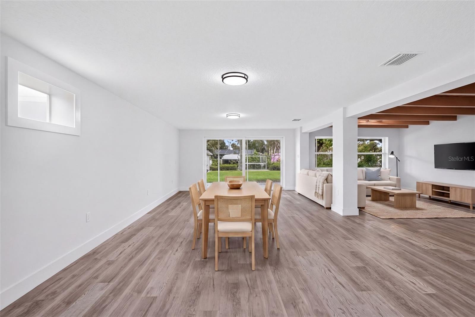 341 SHORE DR — photo 29