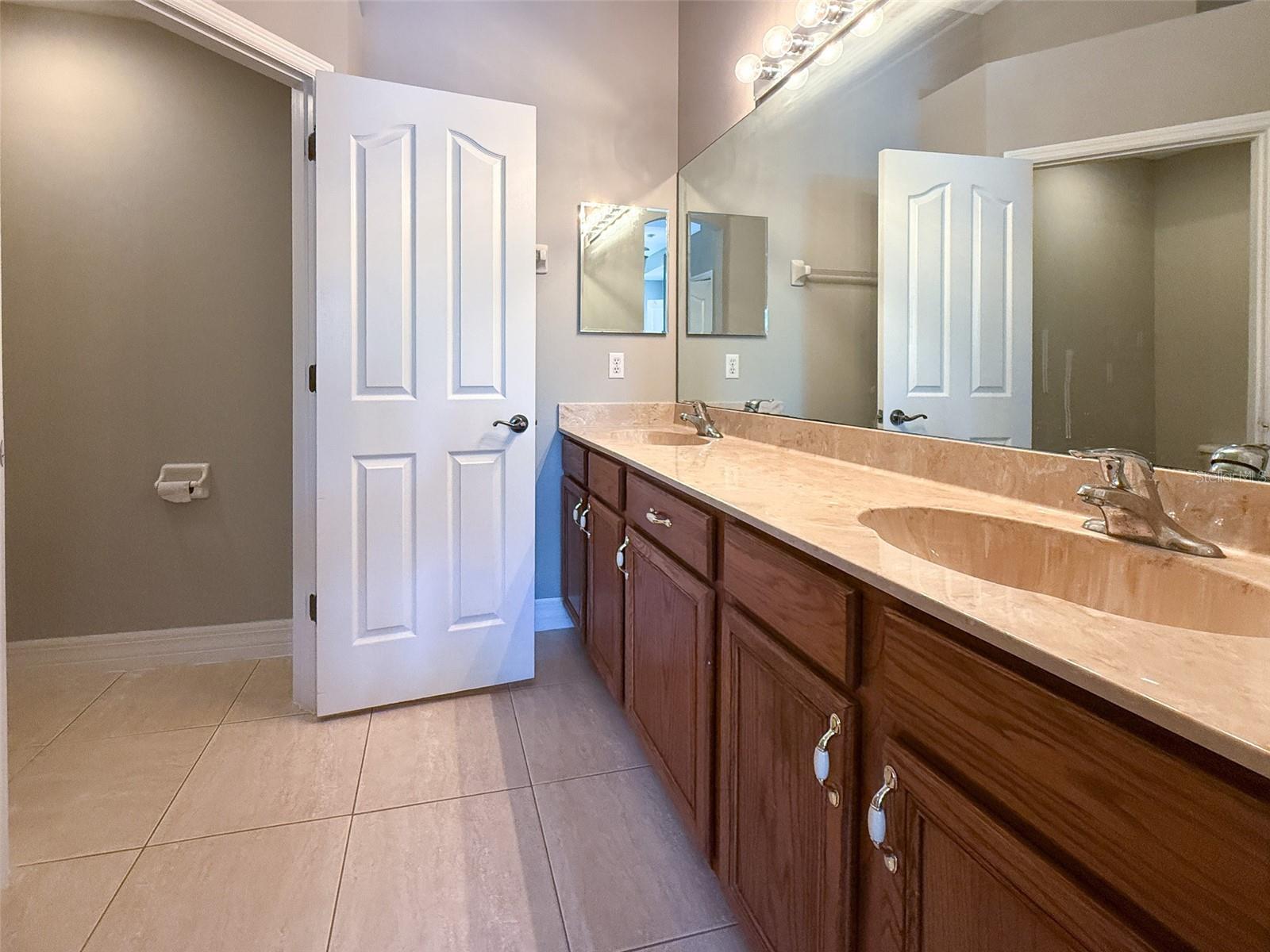 4649 CASSWELL DR — photo 9