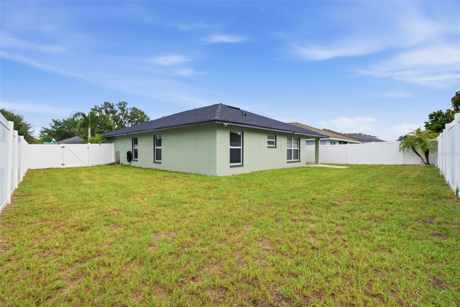 15544 FLORIDA BREEZE LOOP — photo 31