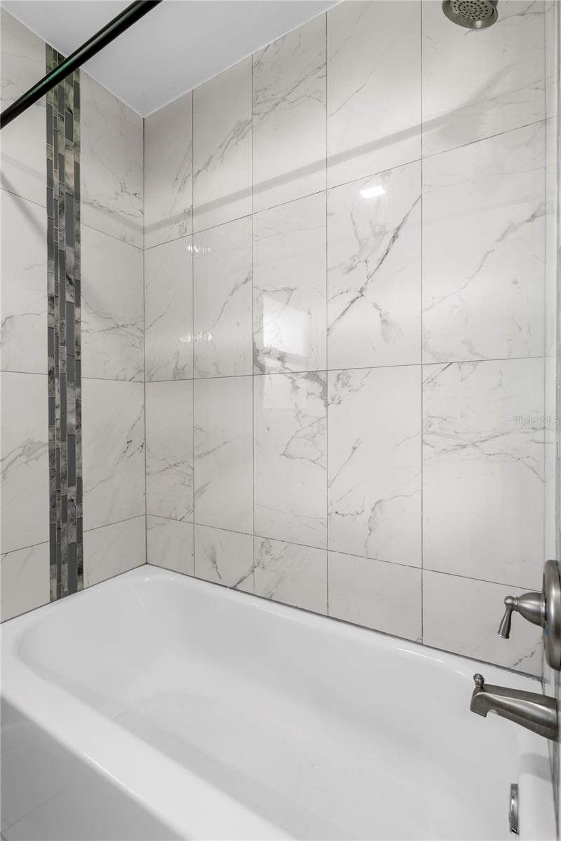 1009 WOODLEY RD — photo 22