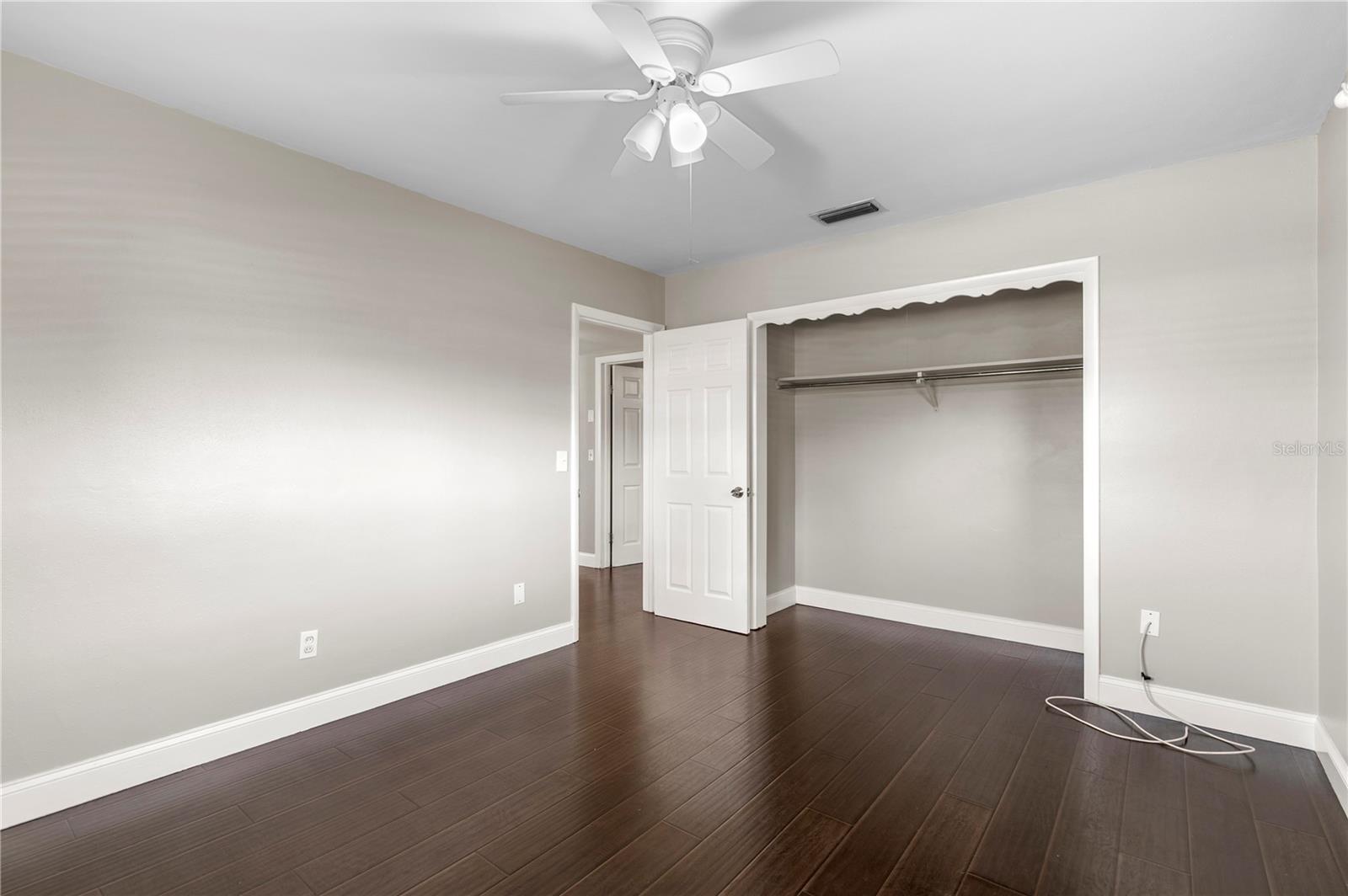 1009 WOODLEY RD — photo 24
