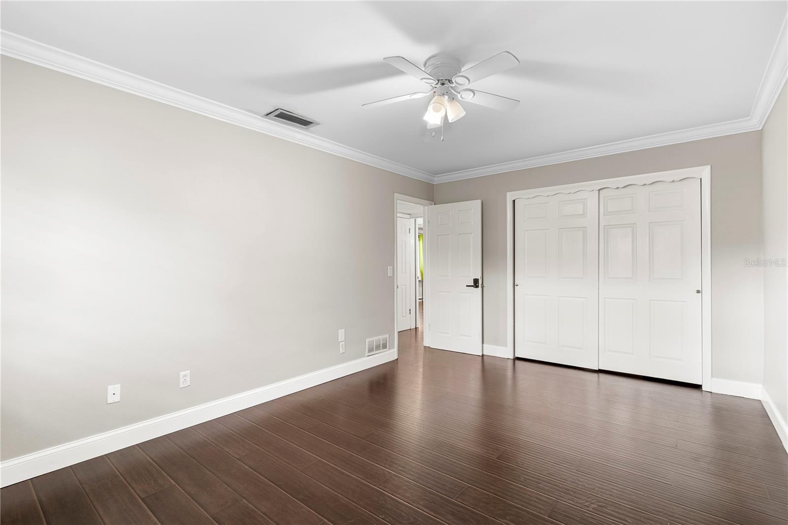 1009 WOODLEY RD — photo 20