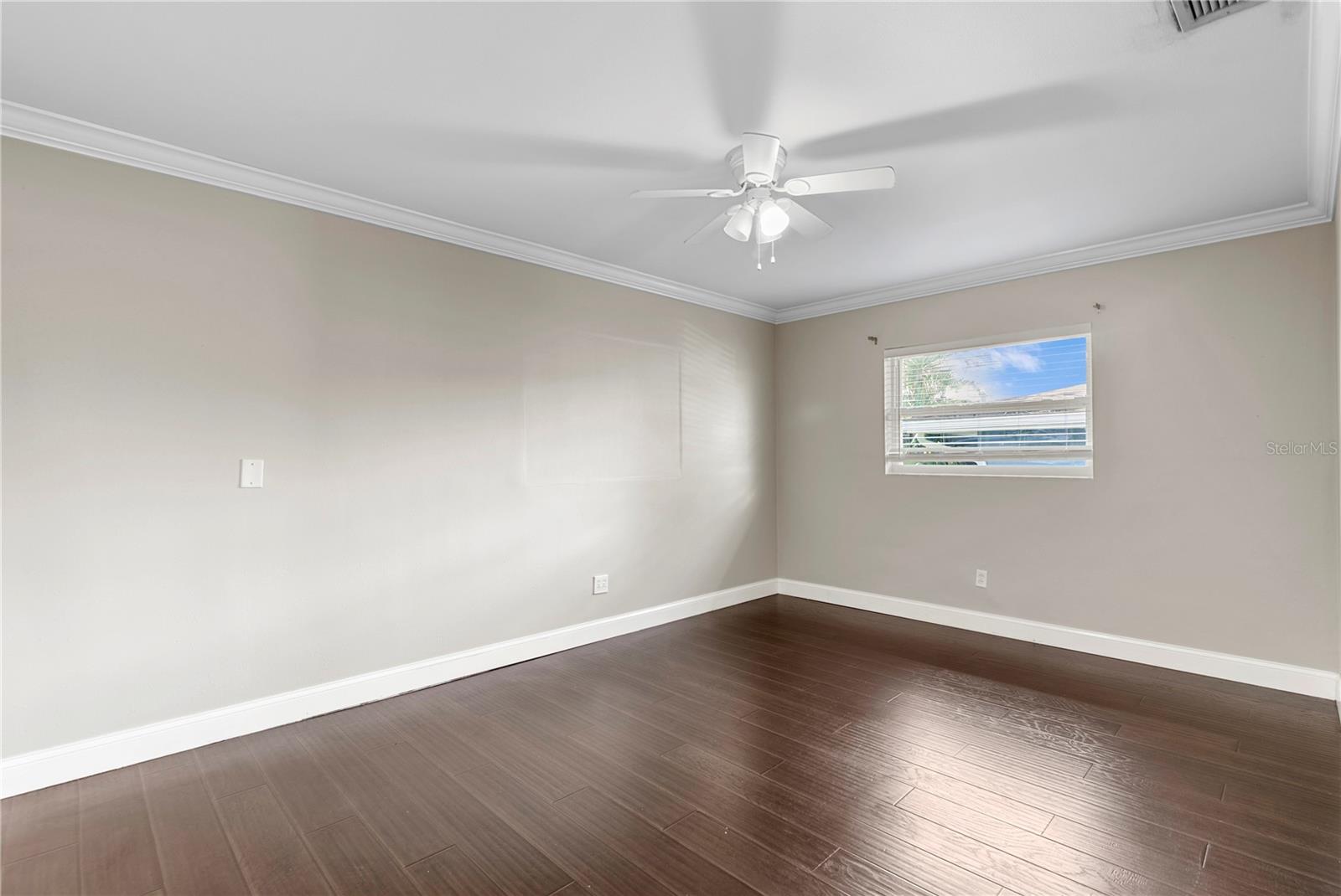 1009 WOODLEY RD — photo 19