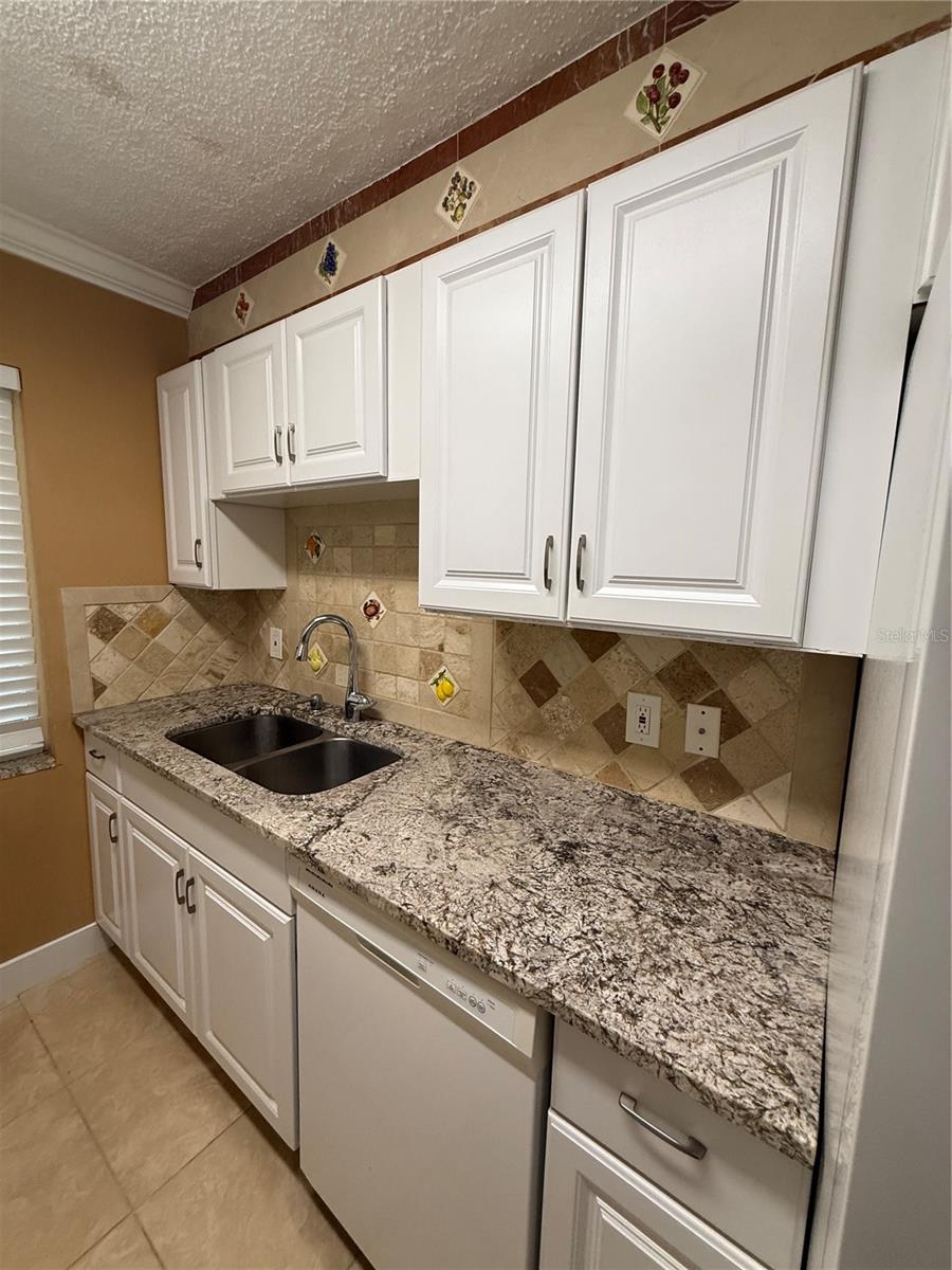 7509 PITCH PINE CIR #121 — photo 9