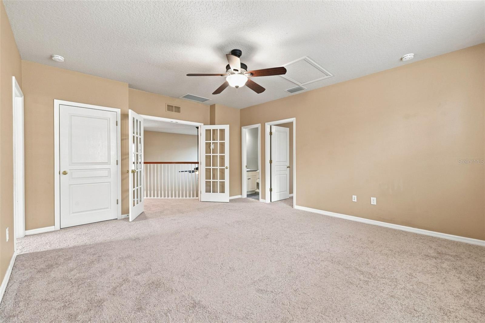 6104 PARKSET DR — photo 32