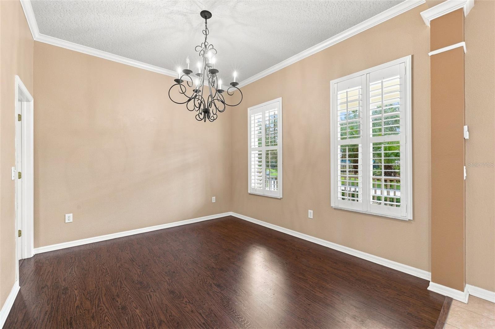 6104 PARKSET DR — photo 7