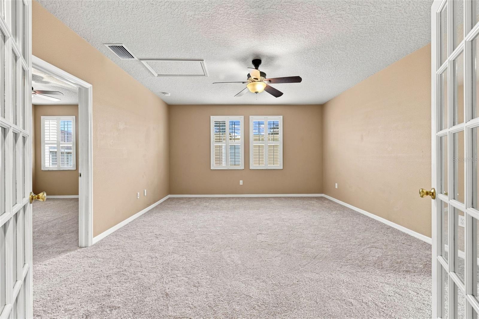 6104 PARKSET DR — photo 31