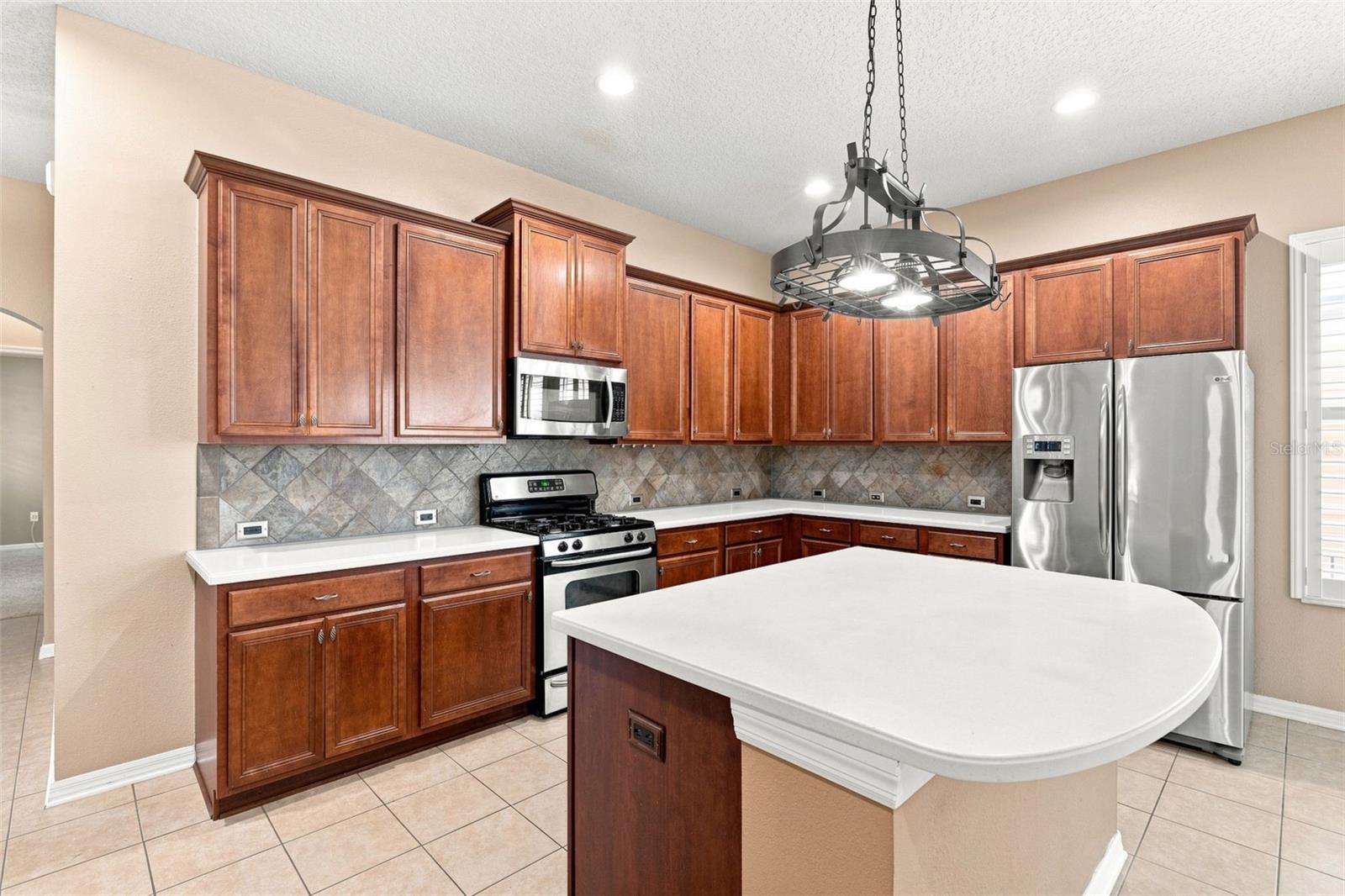 6104 PARKSET DR — photo 19