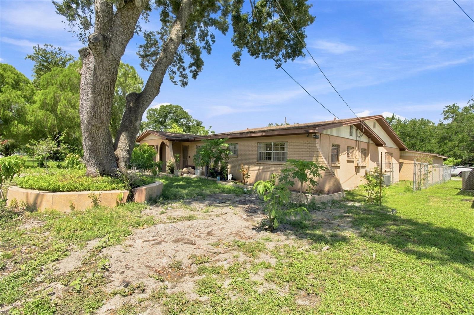 3412 E FERN ST — photo 4