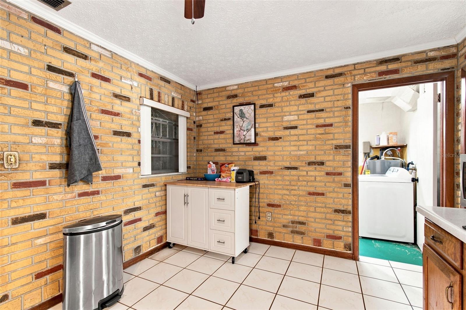 3412 E FERN ST — photo 10