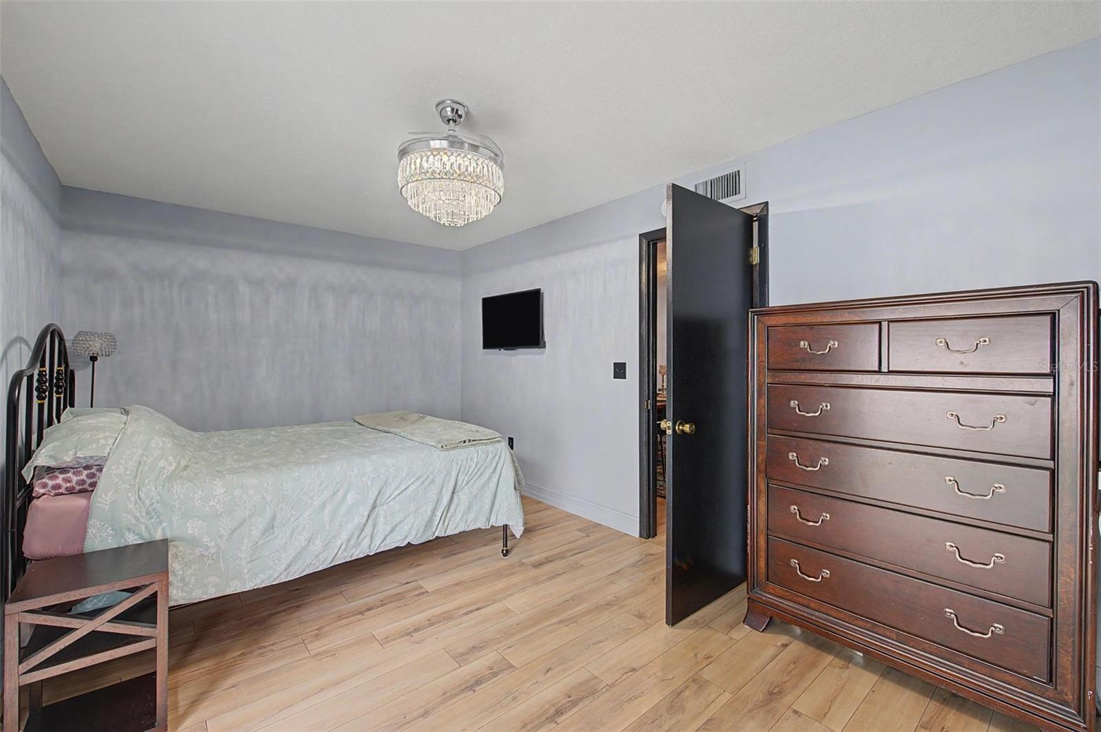 11923 DIETZ DR #8 — photo 29