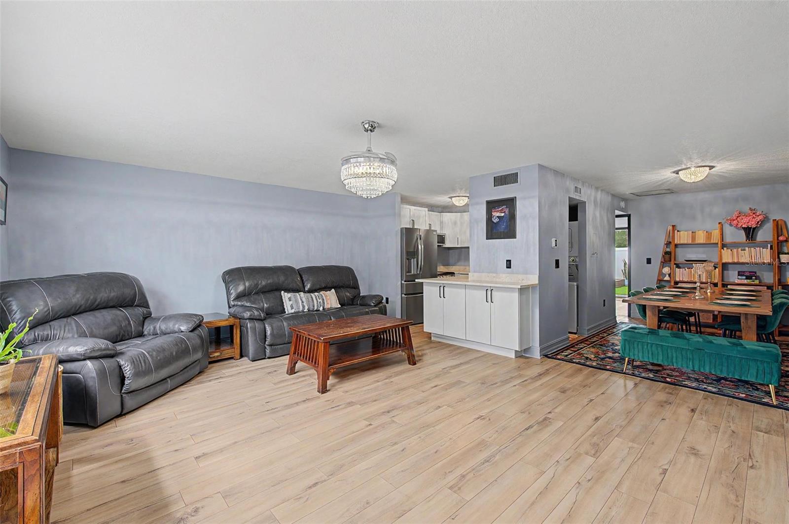 11923 DIETZ DR #8 — photo 3