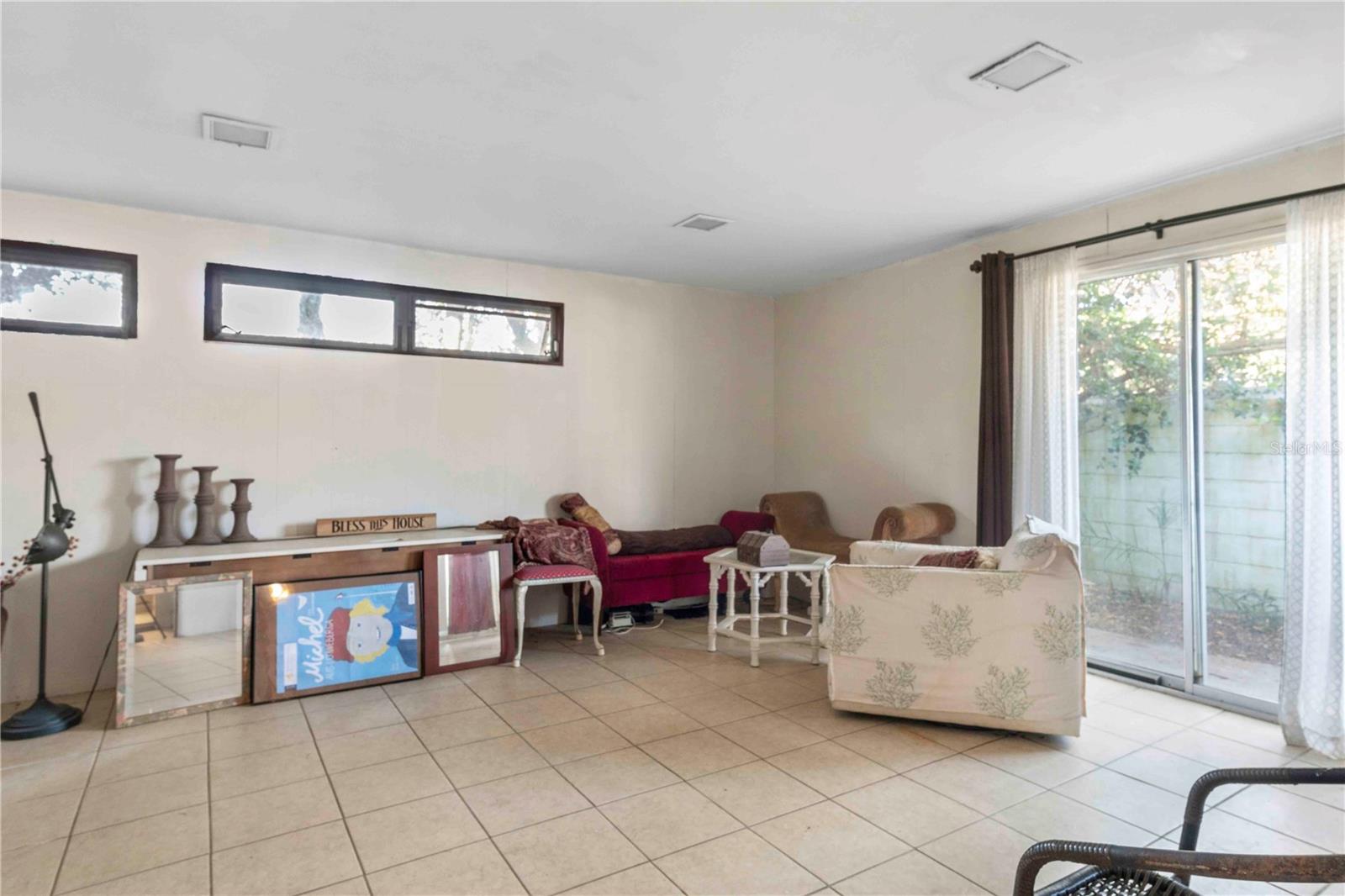 2695 S EAST AVE — photo 18