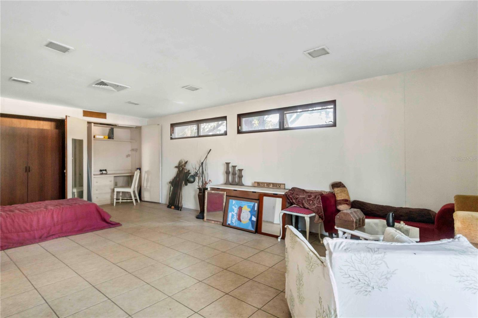 2695 S EAST AVE — photo 15