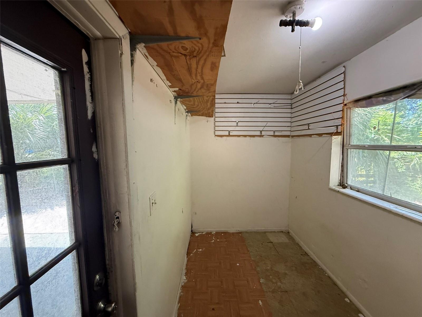 816 17TH CT E — photo 10