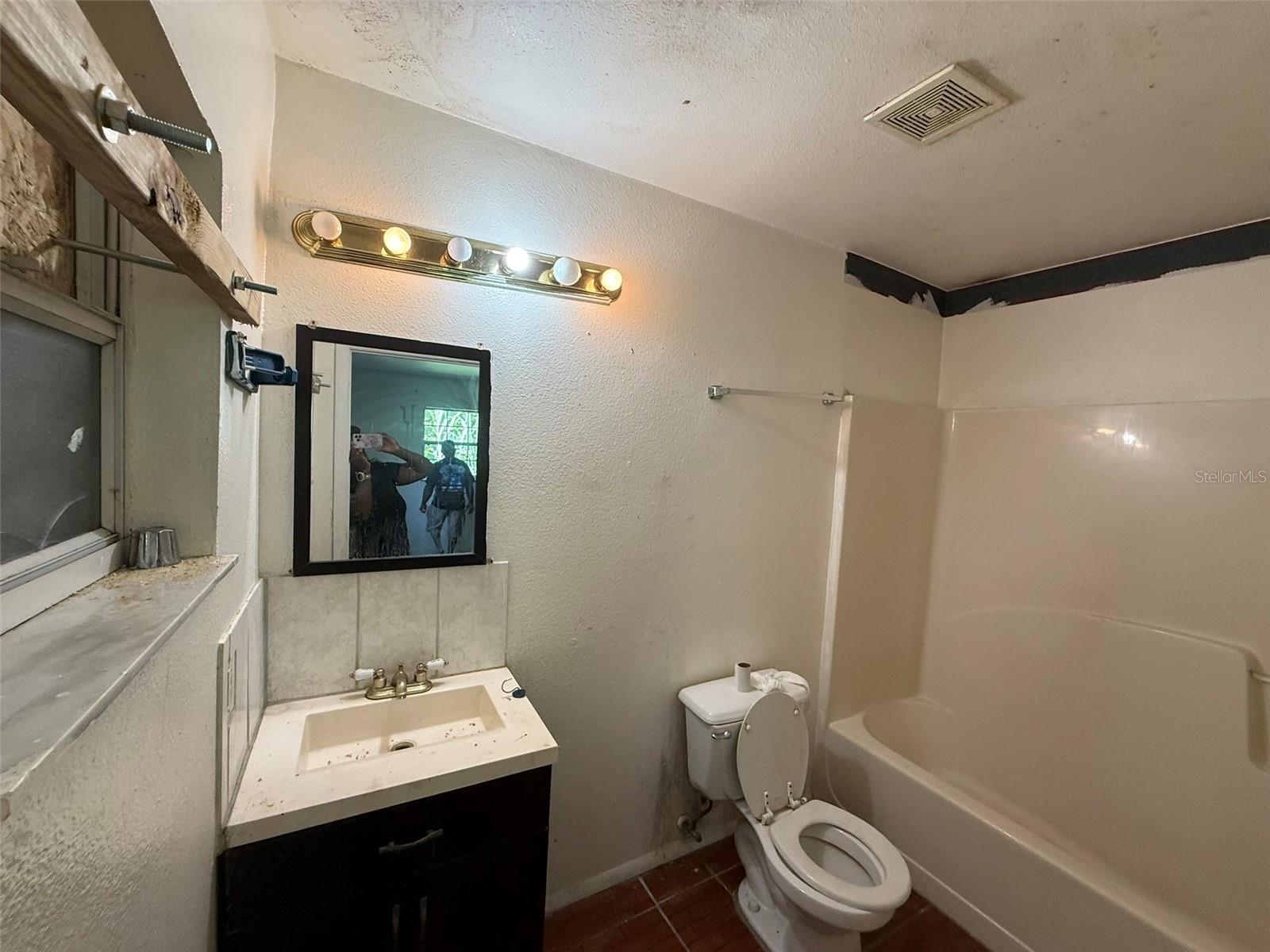 816 17TH CT E — photo 5