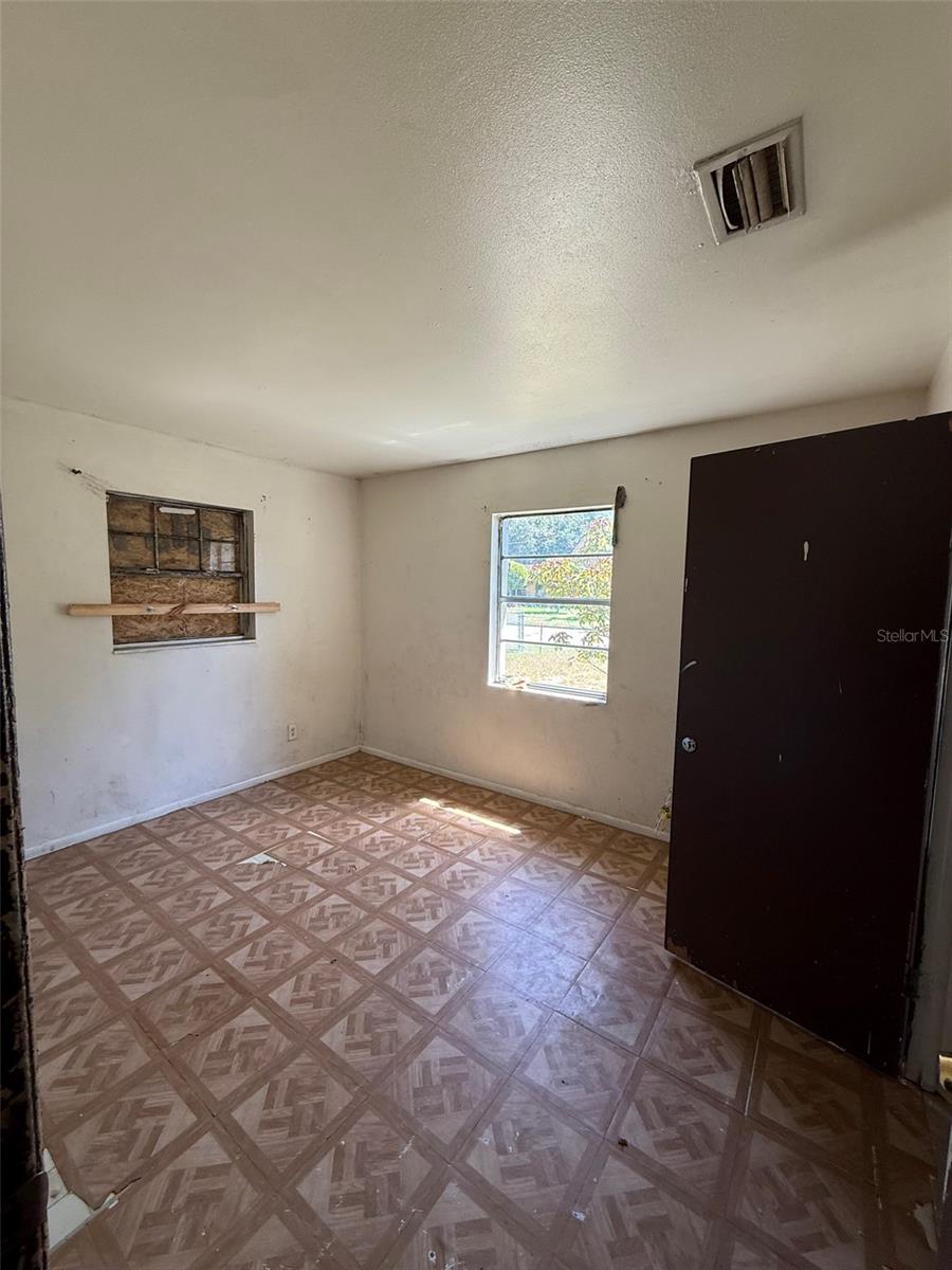 816 17TH CT E — photo 7