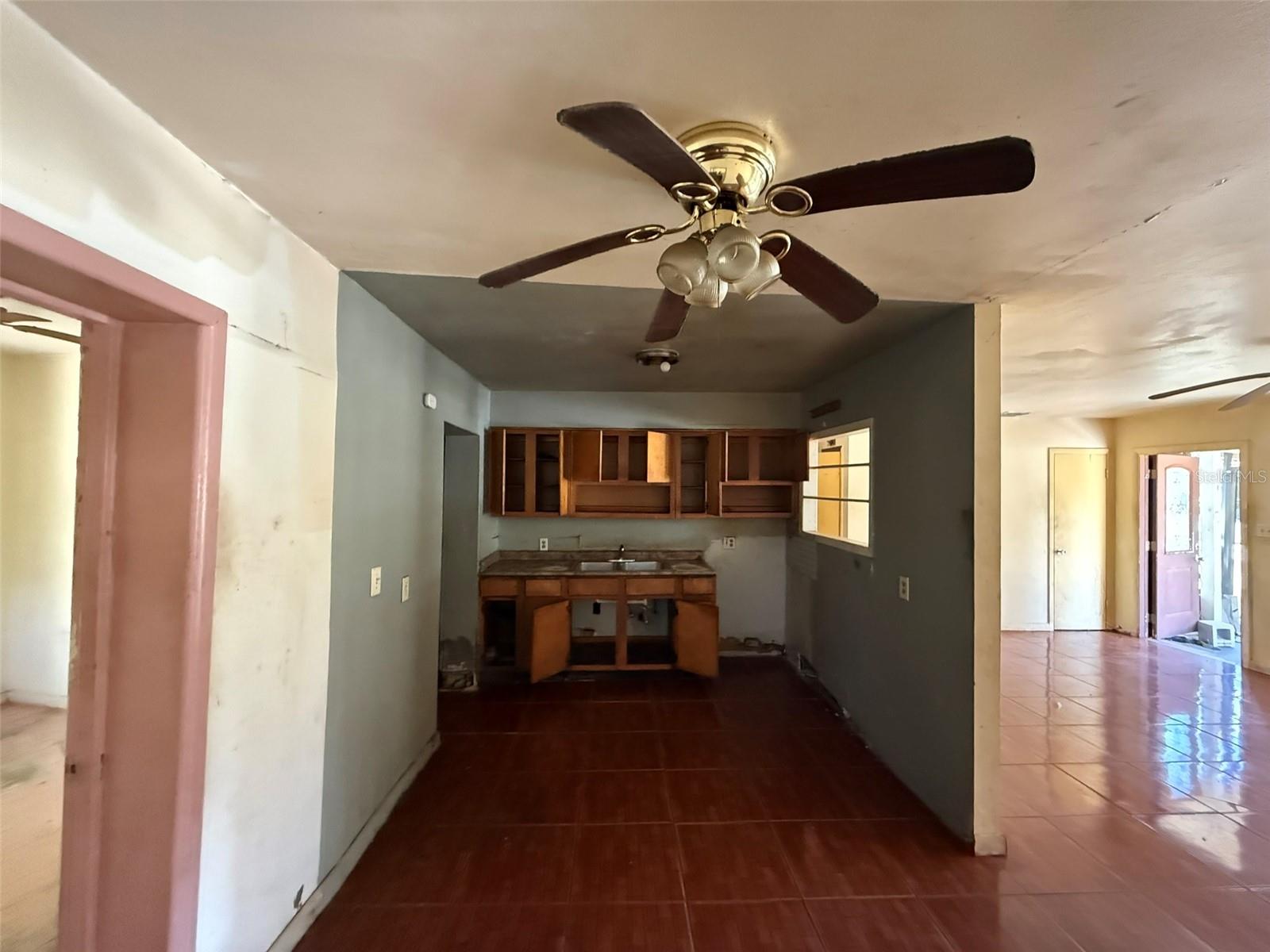 816 17TH CT E — photo 3
